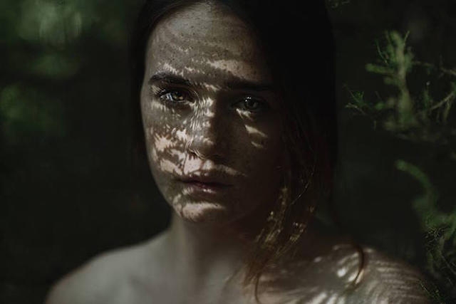 Alessio Albi：魔幻色彩下的光与影