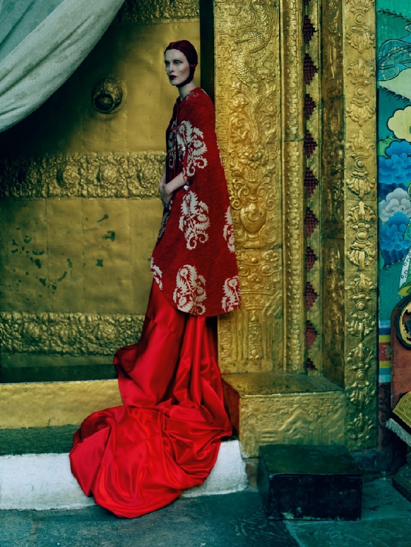 《Vogue》5月：在梦幻的梦想里