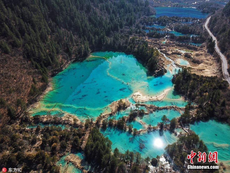 九寨沟重新开放 探访火花海震后景观