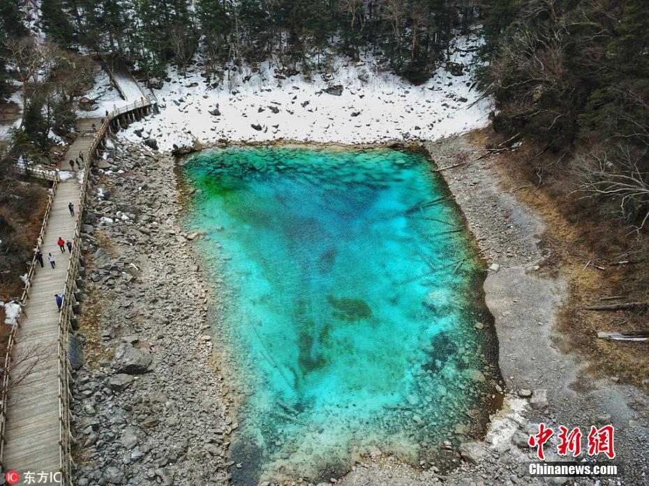 九寨沟重新开放 探访火花海震后景观