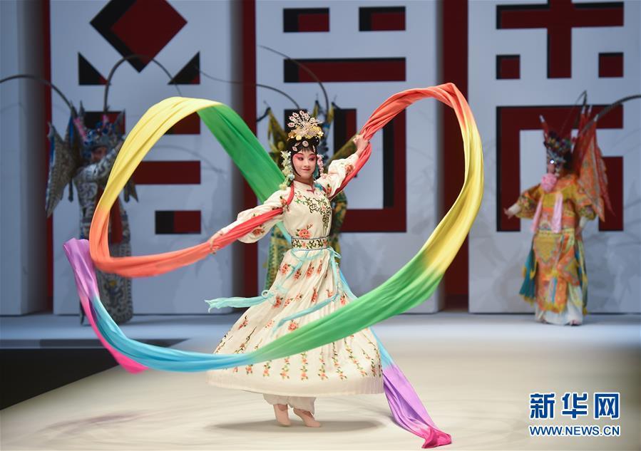2018中国石狮国际时装周拉开帷幕
