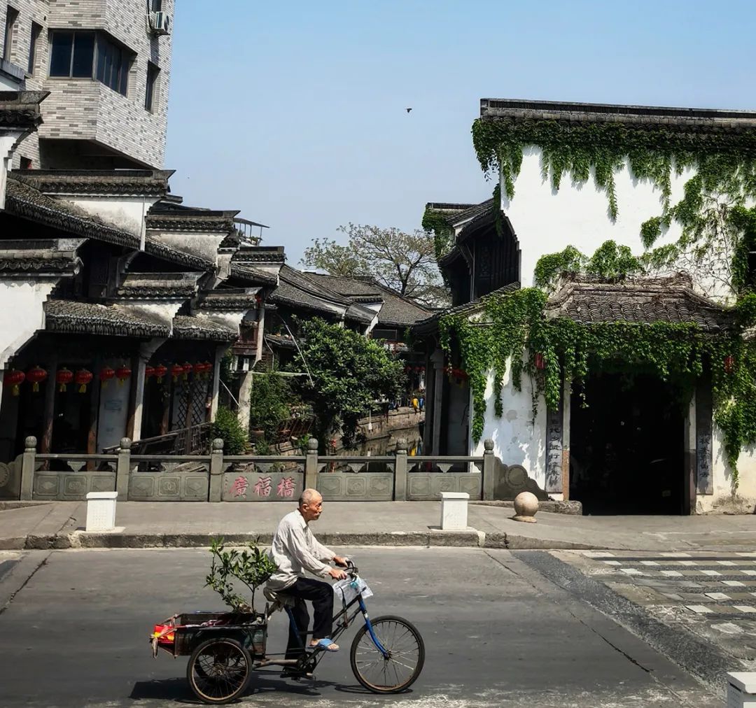 铸魂砺镜：马克思主义新闻观引领新时代影像实践
