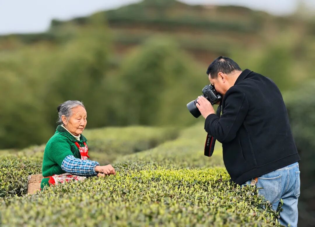 我是记者·我在现场｜工人日报视觉视频部2025记者节特别策划