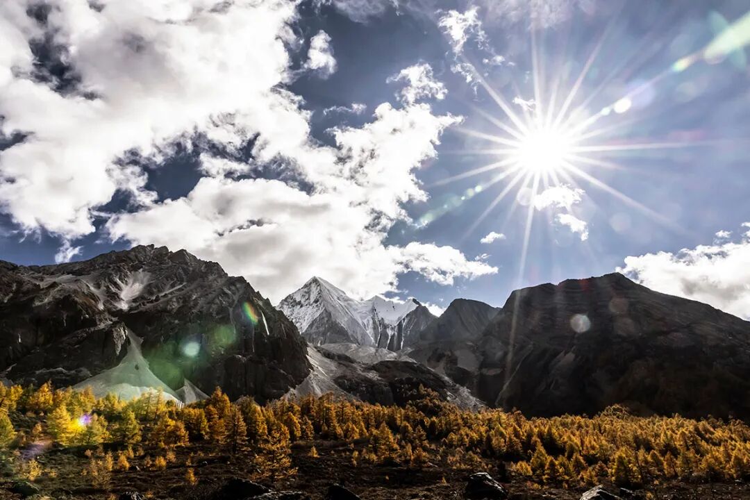 穿越冰峰 遇见稻城亚丁