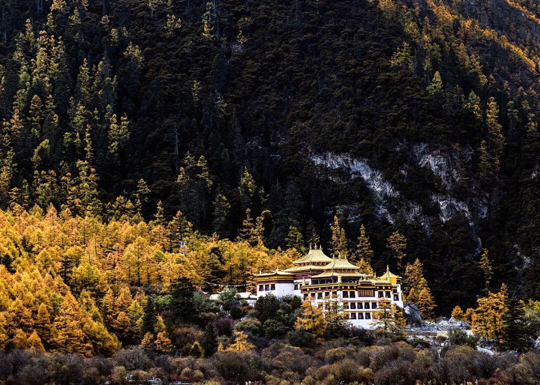 穿越冰峰 遇见稻城亚丁