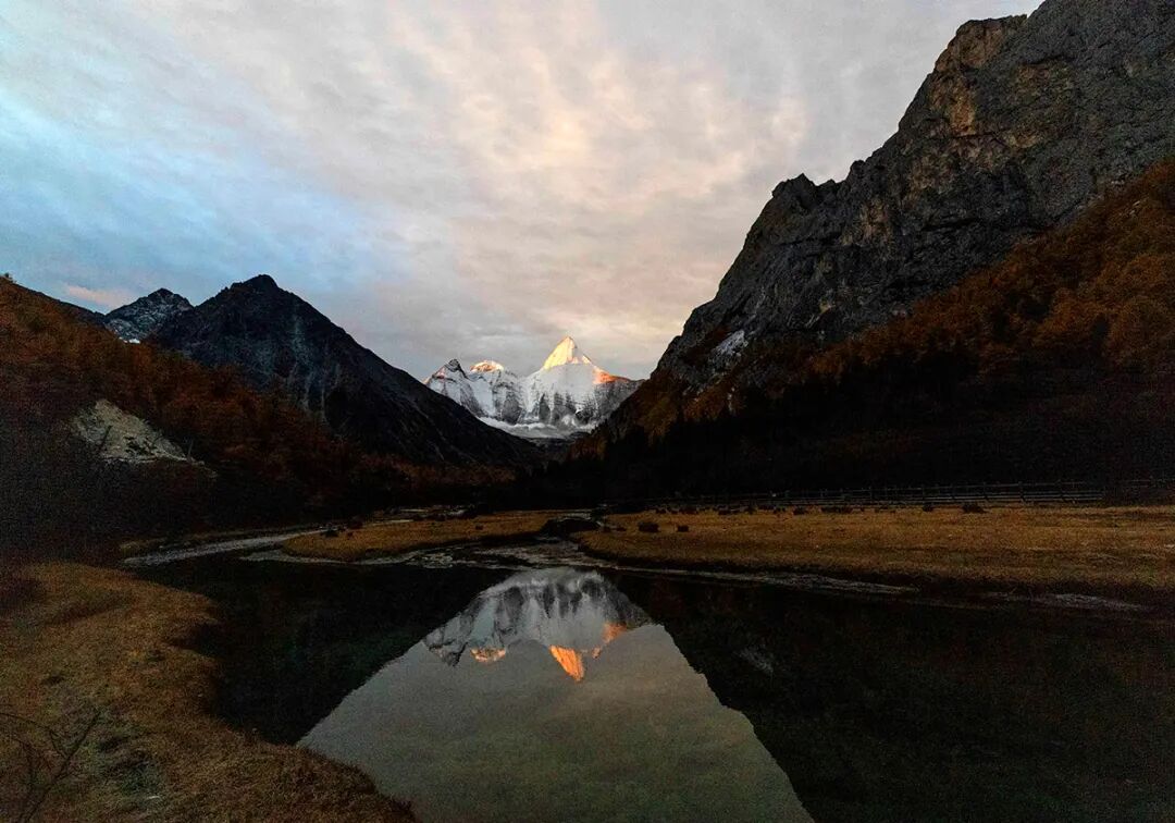 穿越冰峰 遇见稻城亚丁