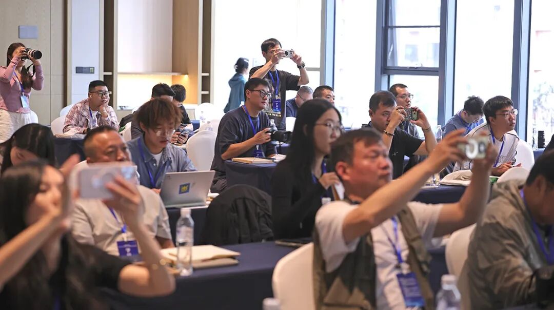 全国摄影记者马克思主义新闻观和新闻摄影业务培训班在雅安开班